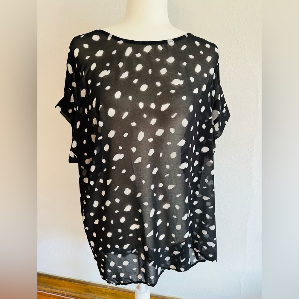 3/$20 Umgree Black Sheer Spotted Short Sleeve Blouse Large